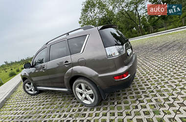 Позашляховик / Кросовер Mitsubishi Outlander 2010 в 