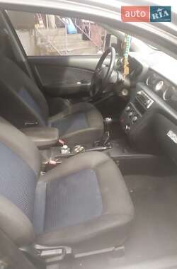 Внедорожник / Кроссовер Mitsubishi Outlander 2008 в 