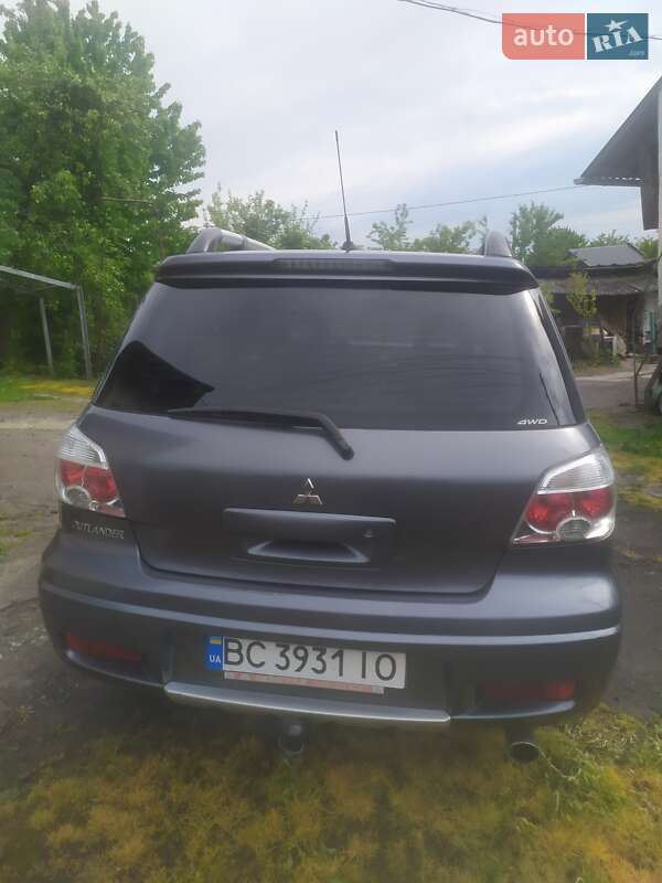 Внедорожник / Кроссовер Mitsubishi Outlander 2008 в Львове