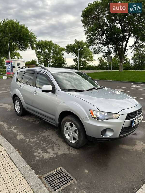 Mitsubishi Outlander 2009