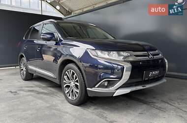 Внедорожник / Кроссовер Mitsubishi Outlander 2018 в 