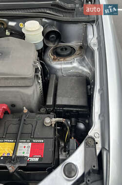 Внедорожник / Кроссовер Mitsubishi Outlander 2008 в 