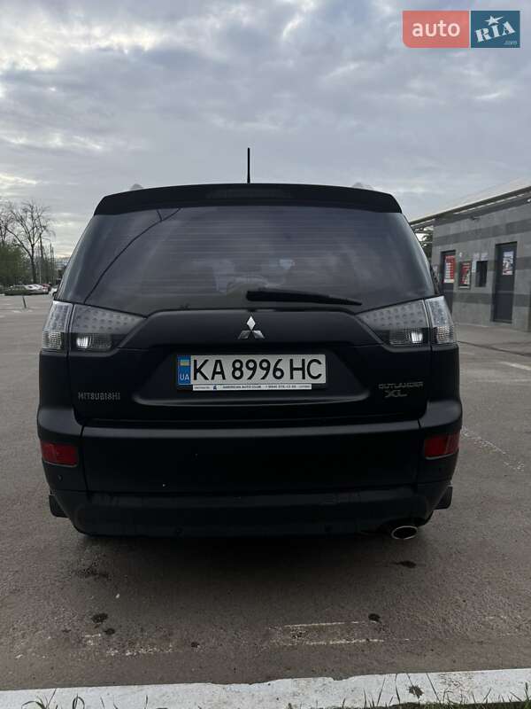 Позашляховик / Кросовер Mitsubishi Outlander 2008 в Харкові