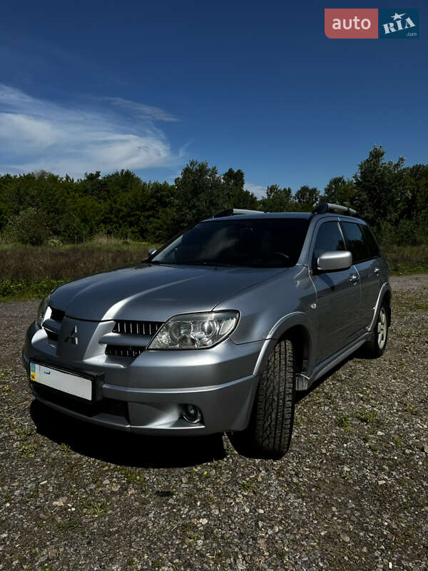 Внедорожник / Кроссовер Mitsubishi Outlander 2008 в Харькове фото 5 Внедорожник / Кроссовер Mitsubishi Outlander 2008 в Харькове