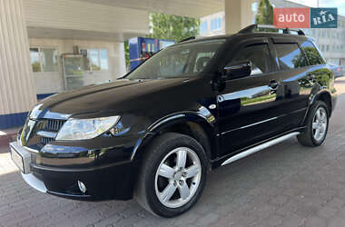 Позашляховик / Кросовер Mitsubishi Outlander 2006 в 