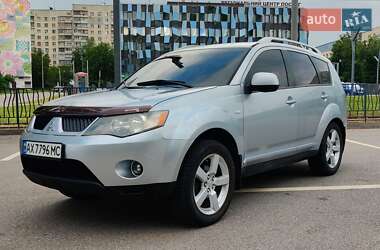 Внедорожник / Кроссовер Mitsubishi Outlander 2007 в 