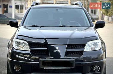 Позашляховик / Кросовер Mitsubishi Outlander 2008 в 