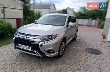 Позашляховик / Кросовер Mitsubishi Outlander 2019 в Тернополі
