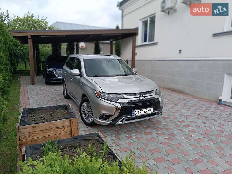 Mitsubishi Outlander 2019
