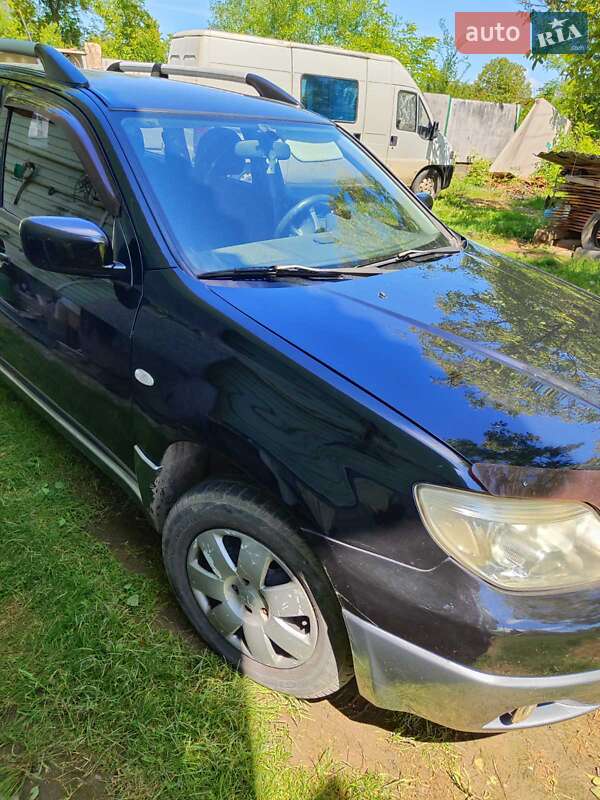 Внедорожник / Кроссовер Mitsubishi Outlander 2008 в Буштыне