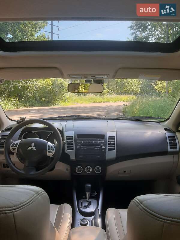 Внедорожник / Кроссовер Mitsubishi Outlander 2008 в Нежине