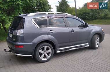 Позашляховик / Кросовер Mitsubishi Outlander 2010 в 