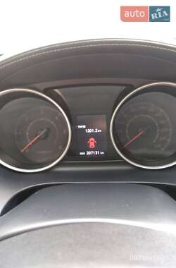 Позашляховик / Кросовер Mitsubishi Outlander 2010 в 