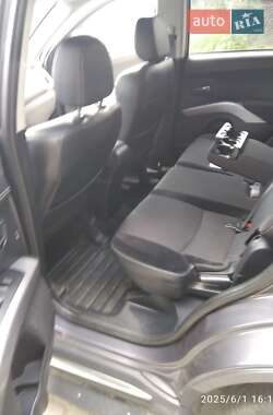 Позашляховик / Кросовер Mitsubishi Outlander 2010 в 