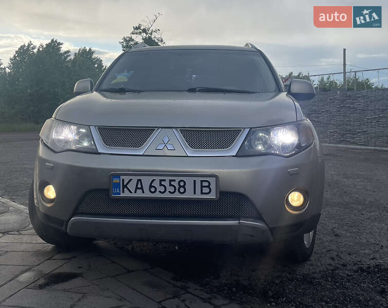Mitsubishi Outlander 2008