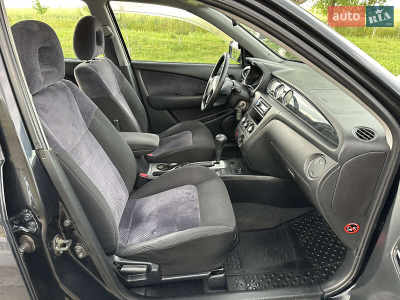 Внедорожник / Кроссовер Mitsubishi Outlander 2004 в Одессе
