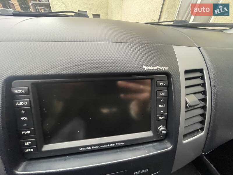 Внедорожник / Кроссовер Mitsubishi Outlander 2010 в Ивано-Франковске