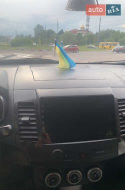Позашляховик / Кросовер Mitsubishi Outlander 2008 в 