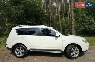 Внедорожник / Кроссовер Mitsubishi Outlander 2009 в Киеве