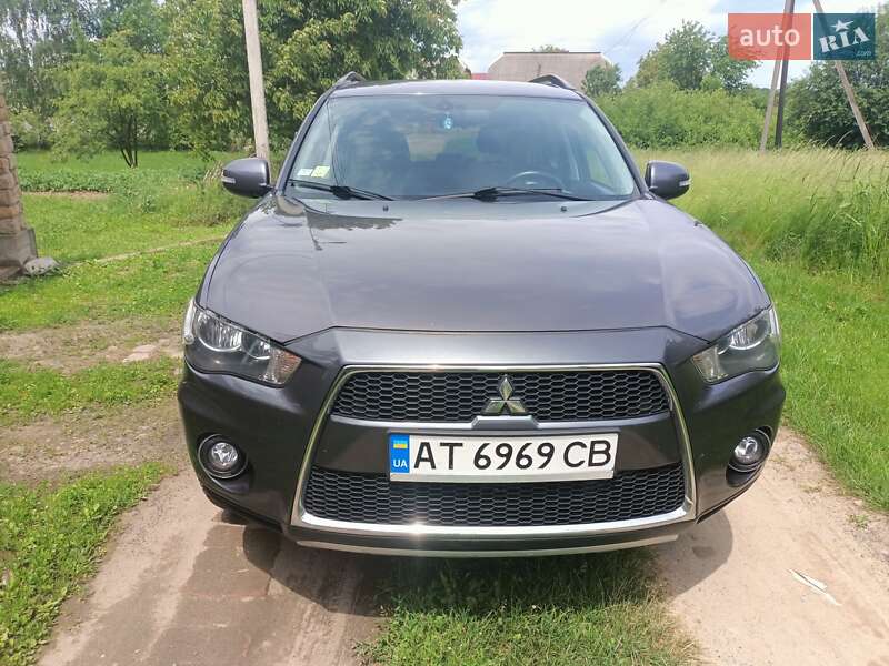 Внедорожник / Кроссовер Mitsubishi Outlander 2011 в Калуше фото 2 Внедорожник / Кроссовер Mitsubishi Outlander 2011 в Калуше