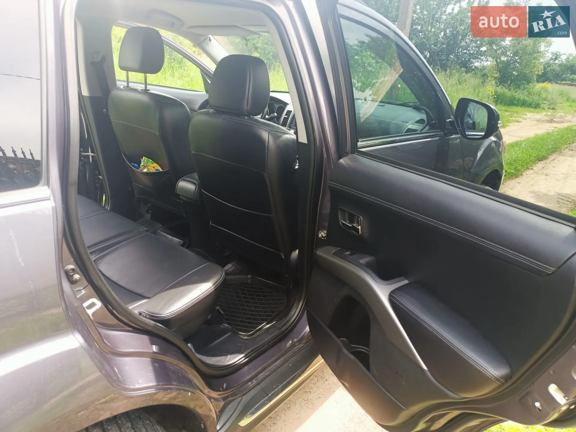 2011 Mitsubishi Outlander - мініатюра 12
