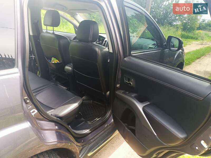 Внедорожник / Кроссовер Mitsubishi Outlander 2011 в Калуше фото 12 Внедорожник / Кроссовер Mitsubishi Outlander 2011 в Калуше