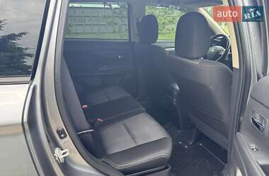 Позашляховик / Кросовер Mitsubishi Outlander 2017 в 