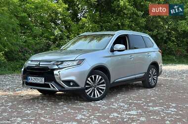 Внедорожник / Кроссовер Mitsubishi Outlander 2019 в Броварах