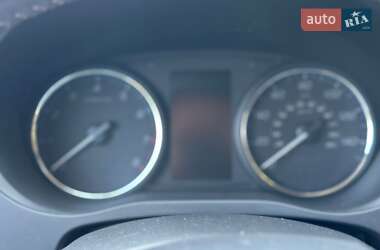 Внедорожник / Кроссовер Mitsubishi Outlander 2019 в 