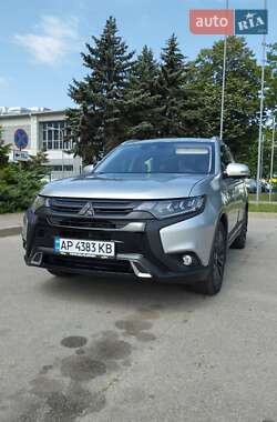 Внедорожник / Кроссовер Mitsubishi Outlander 2020 в Запорожье