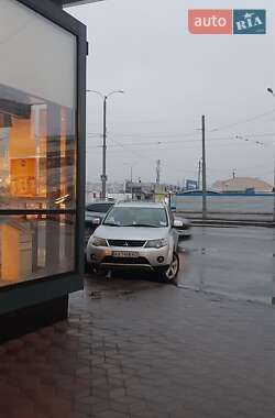 Позашляховик / Кросовер Mitsubishi Outlander 2008 в 