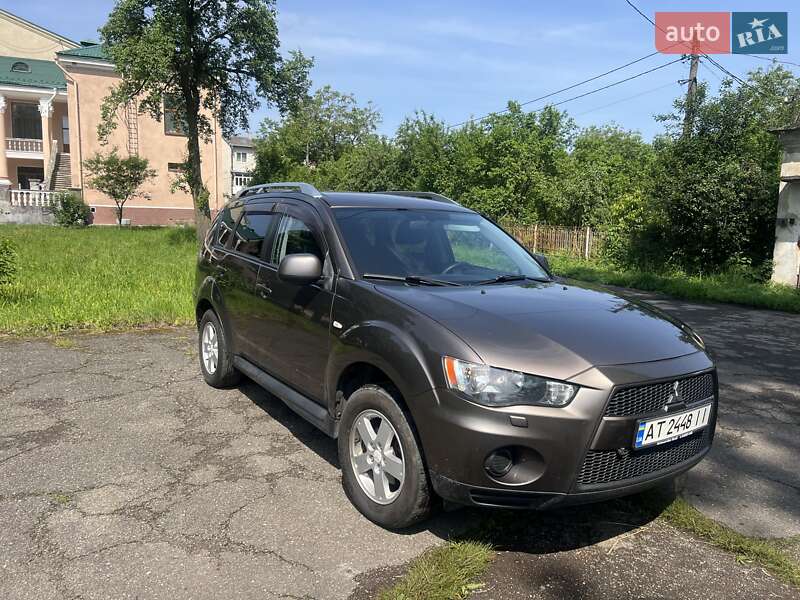 Mitsubishi Outlander 2010