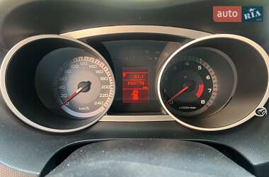 Внедорожник / Кроссовер Mitsubishi Outlander 2010 в 