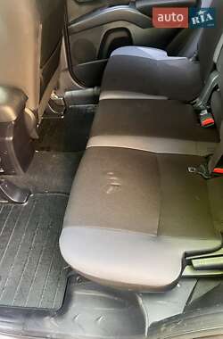 Внедорожник / Кроссовер Mitsubishi Outlander 2010 в 