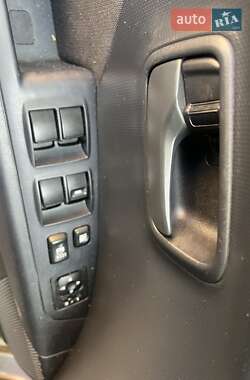 Внедорожник / Кроссовер Mitsubishi Outlander 2010 в 