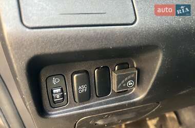 Внедорожник / Кроссовер Mitsubishi Outlander 2010 в 