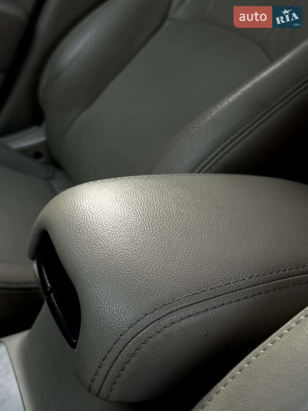 Позашляховик / Кросовер Mitsubishi Outlander 2008 в Івано-Франківську