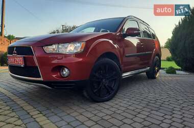 Внедорожник / Кроссовер Mitsubishi Outlander 2012 в Стрые