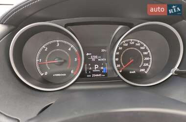 Внедорожник / Кроссовер Mitsubishi Outlander 2009 в 