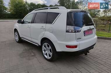Внедорожник / Кроссовер Mitsubishi Outlander 2009 в 