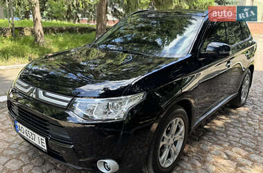 Позашляховик / Кросовер Mitsubishi Outlander 2012 в Тульчині