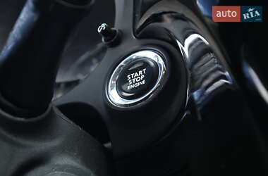 Внедорожник / Кроссовер Mitsubishi Outlander 2013 в 