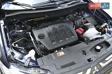 Внедорожник / Кроссовер Mitsubishi Outlander 2013 в 