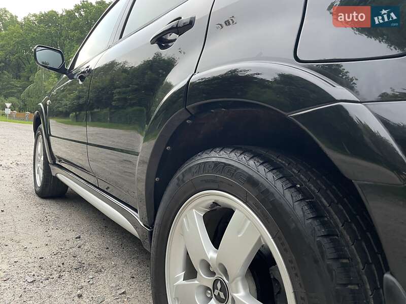 Позашляховик / Кросовер Mitsubishi Outlander 2009 в Вінниці
