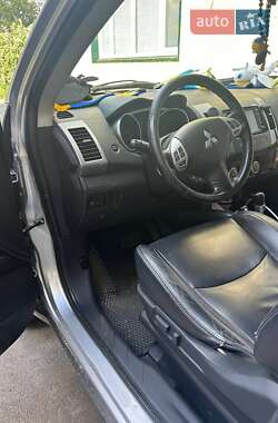 Позашляховик / Кросовер Mitsubishi Outlander 2008 в 