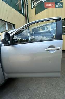Позашляховик / Кросовер Mitsubishi Outlander 2008 в 