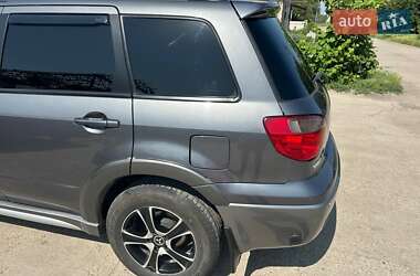 Позашляховик / Кросовер Mitsubishi Outlander 2006 в 
