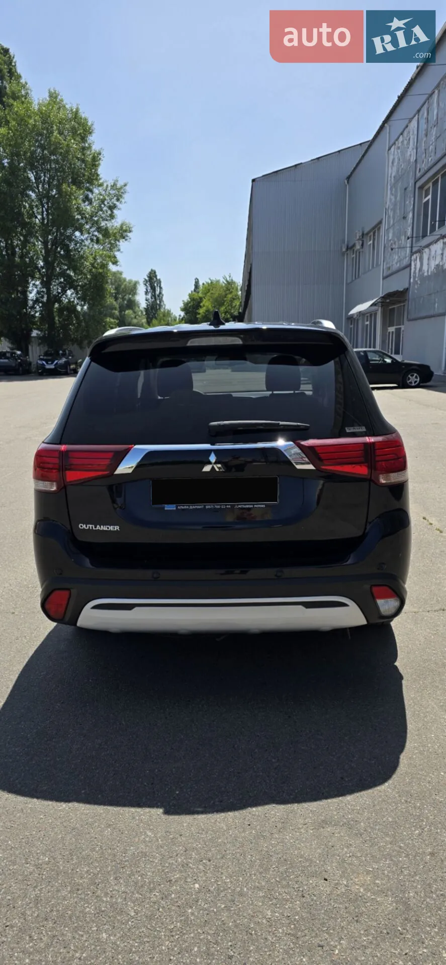 2020 Mitsubishi Outlander - мініатюра 3