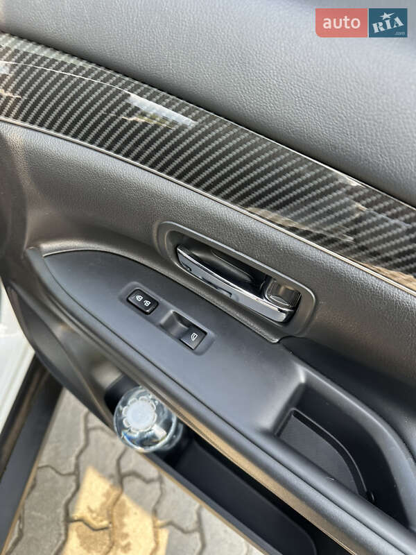 Внедорожник / Кроссовер Mitsubishi Outlander 2020 в Белой Церкви