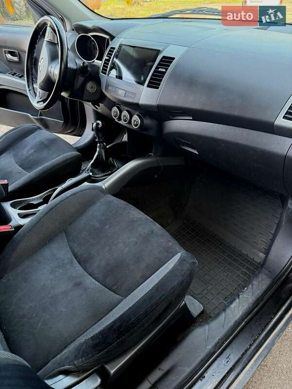 Внедорожник / Кроссовер Mitsubishi Outlander 2008 в Луцке